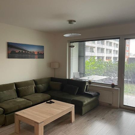 Garden Apartman Radnica - Private Parking Included Caşonia Exterior foto
